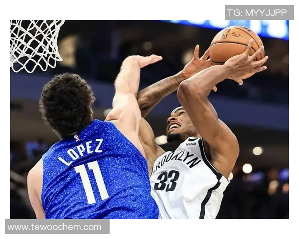 篮网与尼克斯激战正酣直播盛况尽在眼前